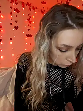 LilyOrion online show from February 4, 2025, 6:38 pm