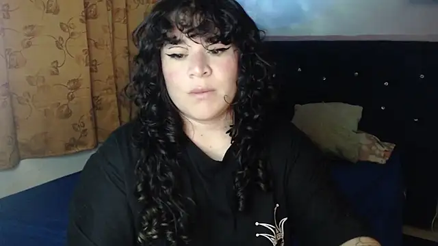 Snapshot of ANGELIQUE_KLANE chatting on December 3, 2025, 2:27 pm ANGELIQUE KLANE online show from December 3, 2025, 2:27 pm