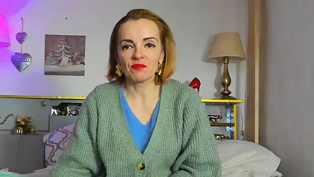 Snapshot of KateConner chatting on February 25, 2025, 6:33 pm KateConner online show from February 25, 2025, 6:33 pm