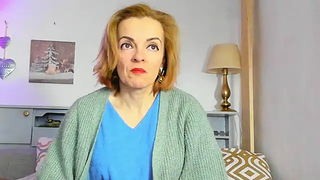 Snapshot of KateConner chatting on February 11, 2025, 8:42 pm KateConner online show from February 11, 2025, 8:42 pm