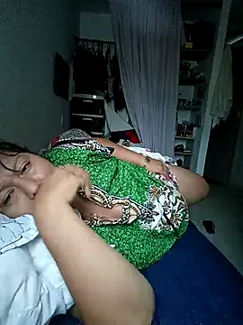 Snapshot of Brenda_Berck_ chatting on September 30, 2025, 10:54 am Brenda Berck online show from September 30, 2025, 10:54 am