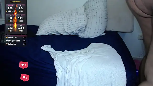 Snapshot of Brenda_Berck_ chatting on September 27, 2025, 11:22 pm Brenda Berck online show from September 27, 2025, 11:22 pm