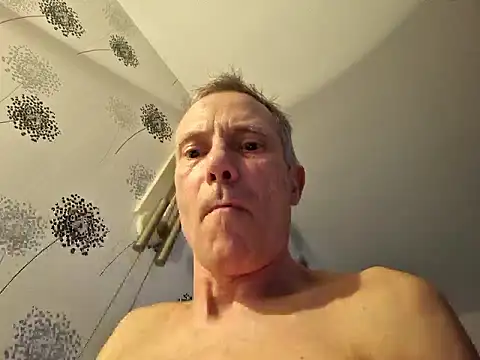 Snapshot of Snarfjes chatting on December 28, 2024, 6:49 am Snarfjes online show from December 28, 2024, 6:49 am
