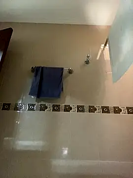 Fancyxlove online show from November 12, 2025, 12:31 pm