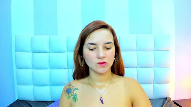 teresasroom  online show from December 14, 2025, 6:35 pm