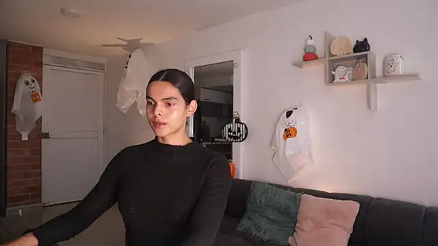  Vahos  online show from October 27, 2025, 7:04 pm