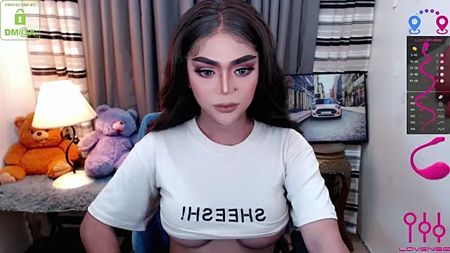 Fantacyoflove online show from November 4, 2025, 4:22 pm