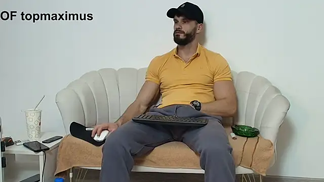 MauroTwin online show from November 20, 2025, 6:19 pm