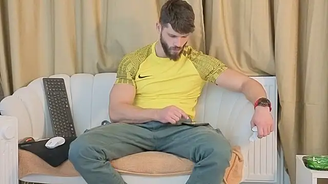 MauroTwin online show from November 6, 2025, 6:34 pm