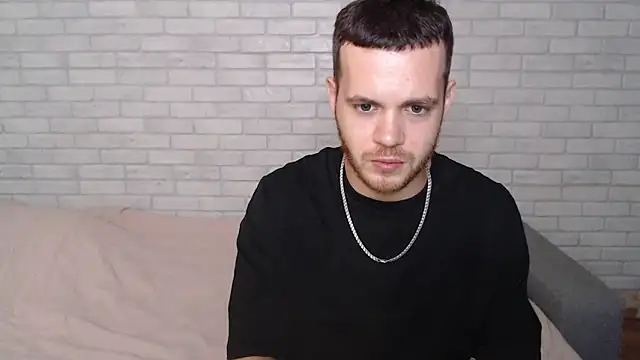 Alexxx horny online show from October 27, 2025, 4:08 pm