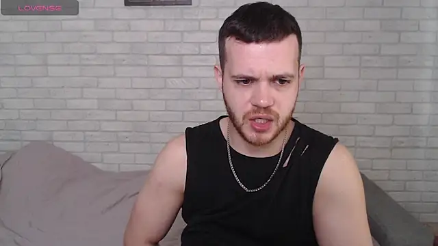 Snapshot of Alexxx_horny chatting on May 17, 2026, 6:57 am Alexxx horny online show from May 17, 2026, 6:57 am