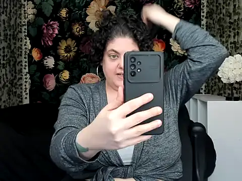 Snapshot of Exotic-Melons chatting on December 21, 2025, 8:31 pm Exotic-Melons online show from December 21, 2025, 8:31 pm