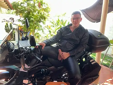 simon and david online show from September 22, 2025, 5:30 pm