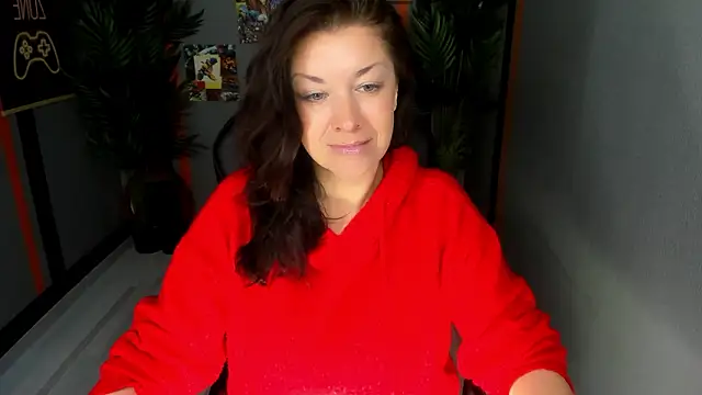 Snapshot of AnaMills chatting on February 23, 2026, 10:05 am AnaMills online show from February 23, 2026, 10:05 am