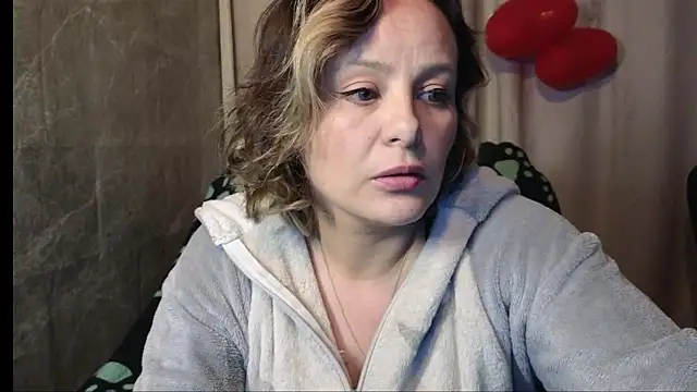 Snapshot of dagny-jo chatting on March 8, 2025, 3:39 am dagny-jo online show from March 8, 2025, 3:39 am