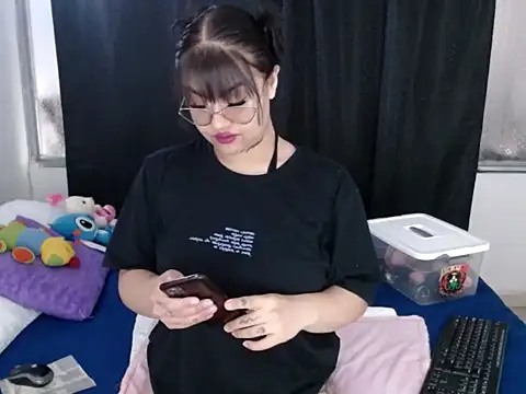 liseth 01hot online show from November 25, 2025, 11:54 am