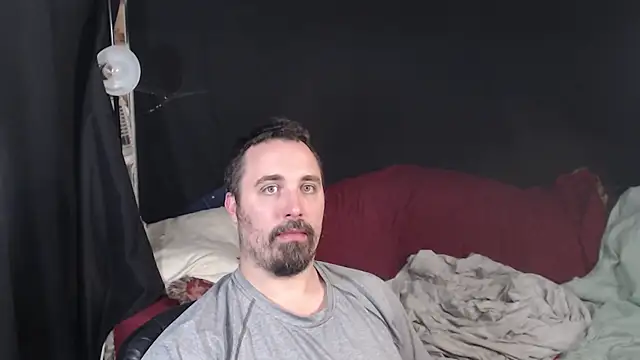 Metalstud online show from October 11, 2025, 3:07 am