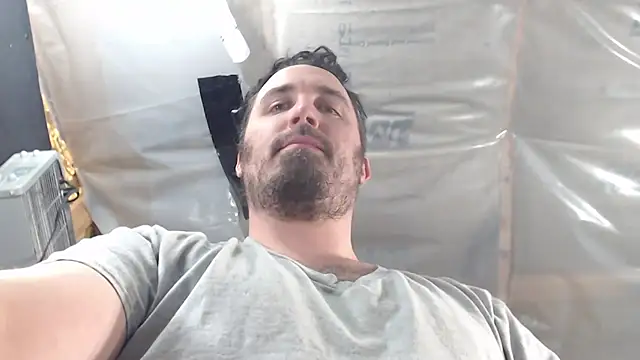 Metalstud online show from February 26, 2025, 1:46 am