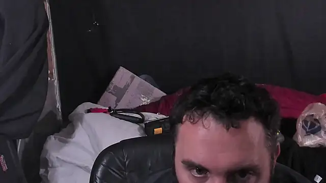Metalstud online show from May 27, 2026, 8:27 pm