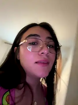 Snapshot of vaneelee chatting on October 9, 2025, 2:34 am vaneelee online show from October 9, 2025, 2:34 am