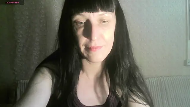 MarieODahliaS online show from April 16, 2026, 7:42 am