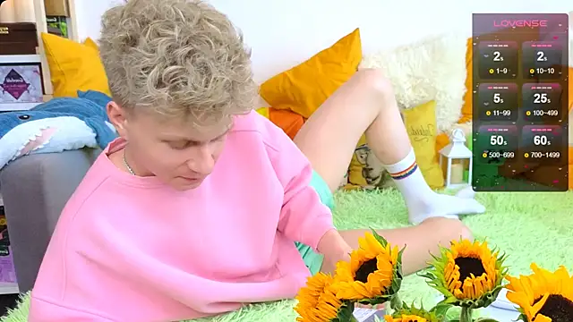 LandelRay online show from March 23, 2026, 8:36 am