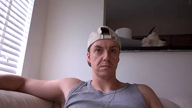 ploki2180 online show from November 23, 2025, 2:16 pm