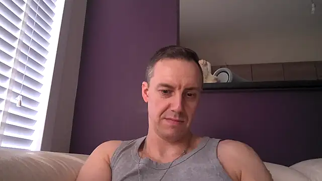 ploki2180 online show from February 23, 2025, 4:02 pm