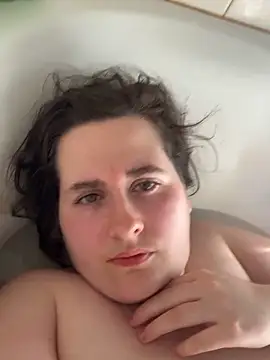 Luce127 online show from September 16, 2025, 4:19 pm