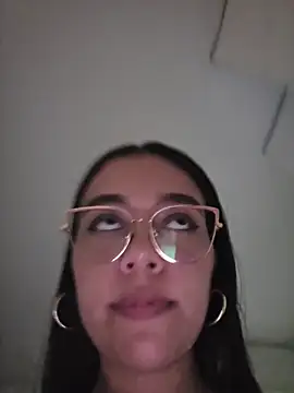 Snapshot of Andrea-Queen chatting on June 9, 2026, 8:21 pm Andrea-Queen online show from June 9, 2026, 8:21 pm
