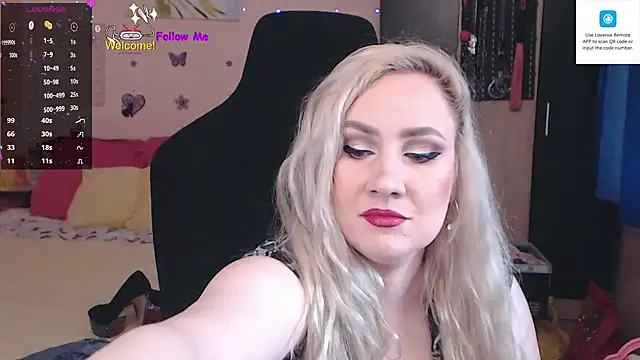Snapshot of MissLexyGold chatting on February 19, 2025, 1:50 pm MissLexyGold online show from February 19, 2025, 1:50 pm