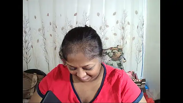 Snapshot of Indiantasha chatting on October 20, 2025, 4:18 pm Indiantasha online show from October 20, 2025, 4:18 pm