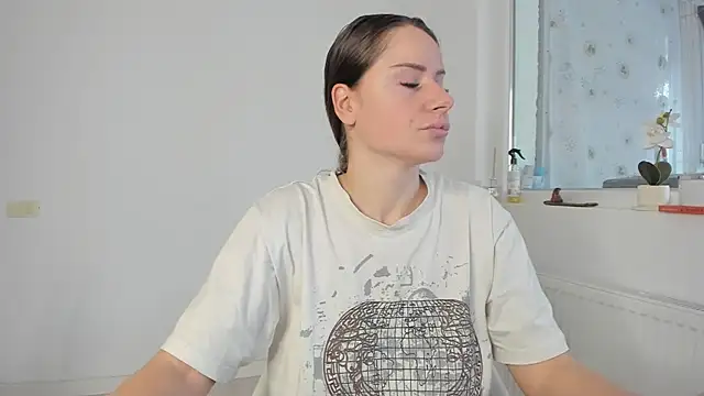 DiamondKay online show from February 10, 2026, 8:02 am