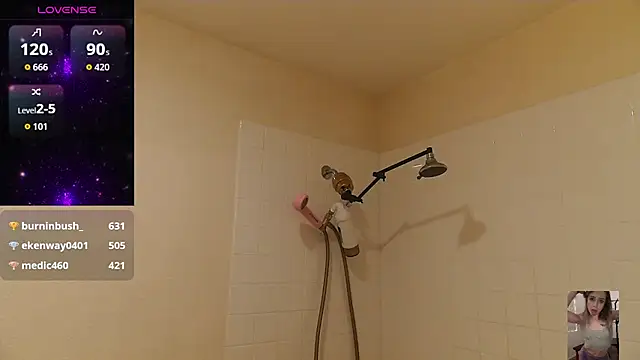 Blondiewithanass online show from November 3, 2025, 1:00 am