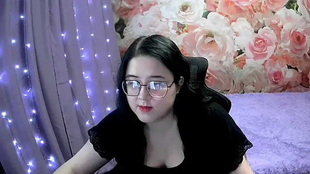 Snapshot of OverseerX chatting on February 10, 2025, 5:09 pm OverseerX online show from February 10, 2025, 5:09 pm
