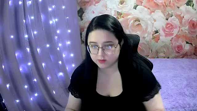 Snapshot of OverseerX chatting on January 14, 2025, 12:11 am OverseerX online show from January 14, 2025, 12:11 am