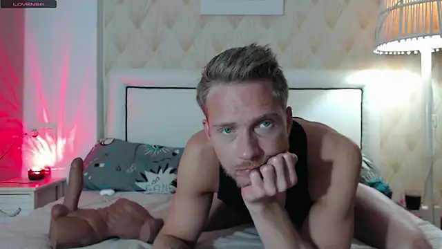 JessicaSteve online show from November 12, 2025, 4:33 pm