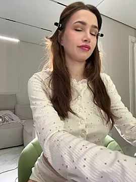 Snapshot of stefannichka chatting on October 31, 2025, 4:20 am stefannichka online show from October 31, 2025, 4:20 am