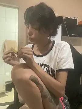 Sarah-safada online show from November 30, 2025, 11:38 pm