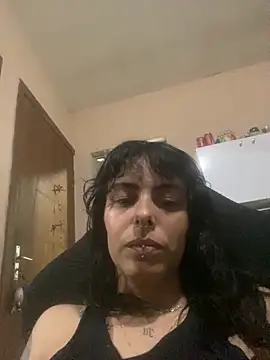 Snapshot of Sarah-safada chatting on December 3, 2025, 1:17 am Sarah-safada online show from December 3, 2025, 1:17 am