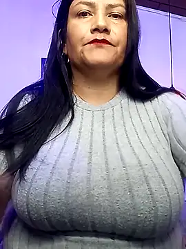 salomexlove 20 online show from October 9, 2025, 12:38 pm