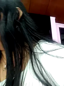 salomexlove 20 online show from March 17, 2025, 1:08 pm