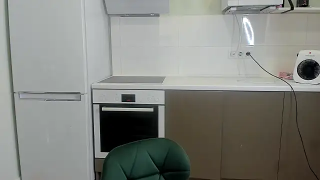 Your Masha online show from October 20, 2025, 8:37 am