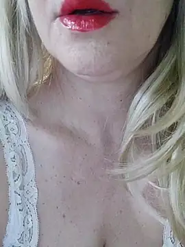 Vivian115 online show from April 8, 2026, 5:47 pm