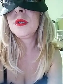 Snapshot of Vivian115 chatting on May 28, 2026, 3:51 pm Vivian115 online show from May 28, 2026, 3:51 pm
