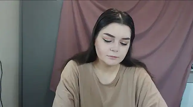 ohhhMie online show from February 2, 2025, 4:05 am