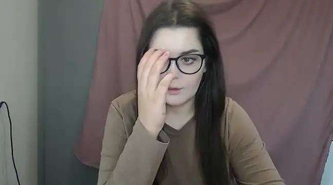 ohhhMie online show from February 16, 2025, 4:32 pm