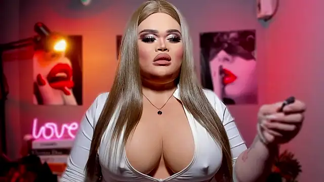 KarolinaThompson online show from September 25, 2025, 6:25 pm