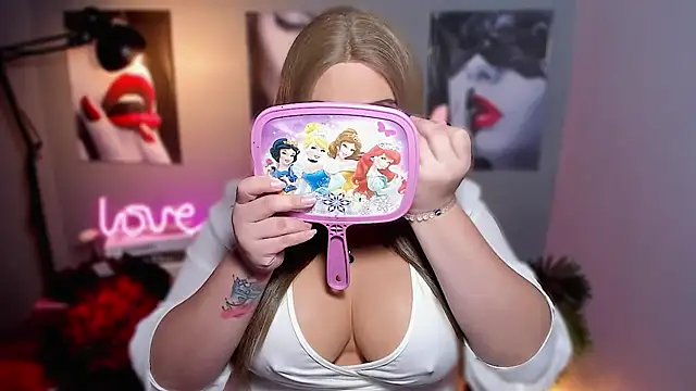 KarolinaThompson online show from October 19, 2025, 1:52 am