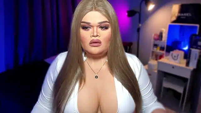 KarolinaThompson online show from January 16, 2025, 8:00 am